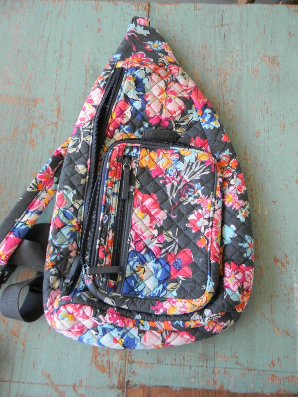 VERA BRADLEY PRETTY POSIES ICONIC SLING BACKPACK GRAY FLORAL